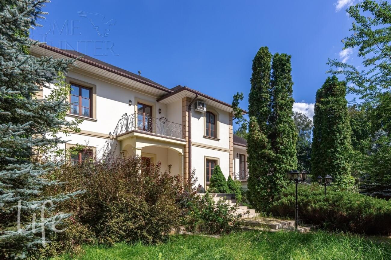 2-этажный коттедж 650 м² с отделкой