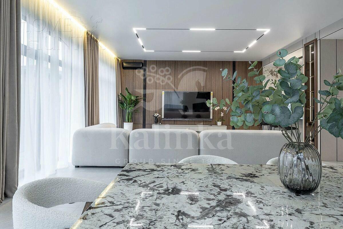 2-этажный коттедж 303 м² с отделкой