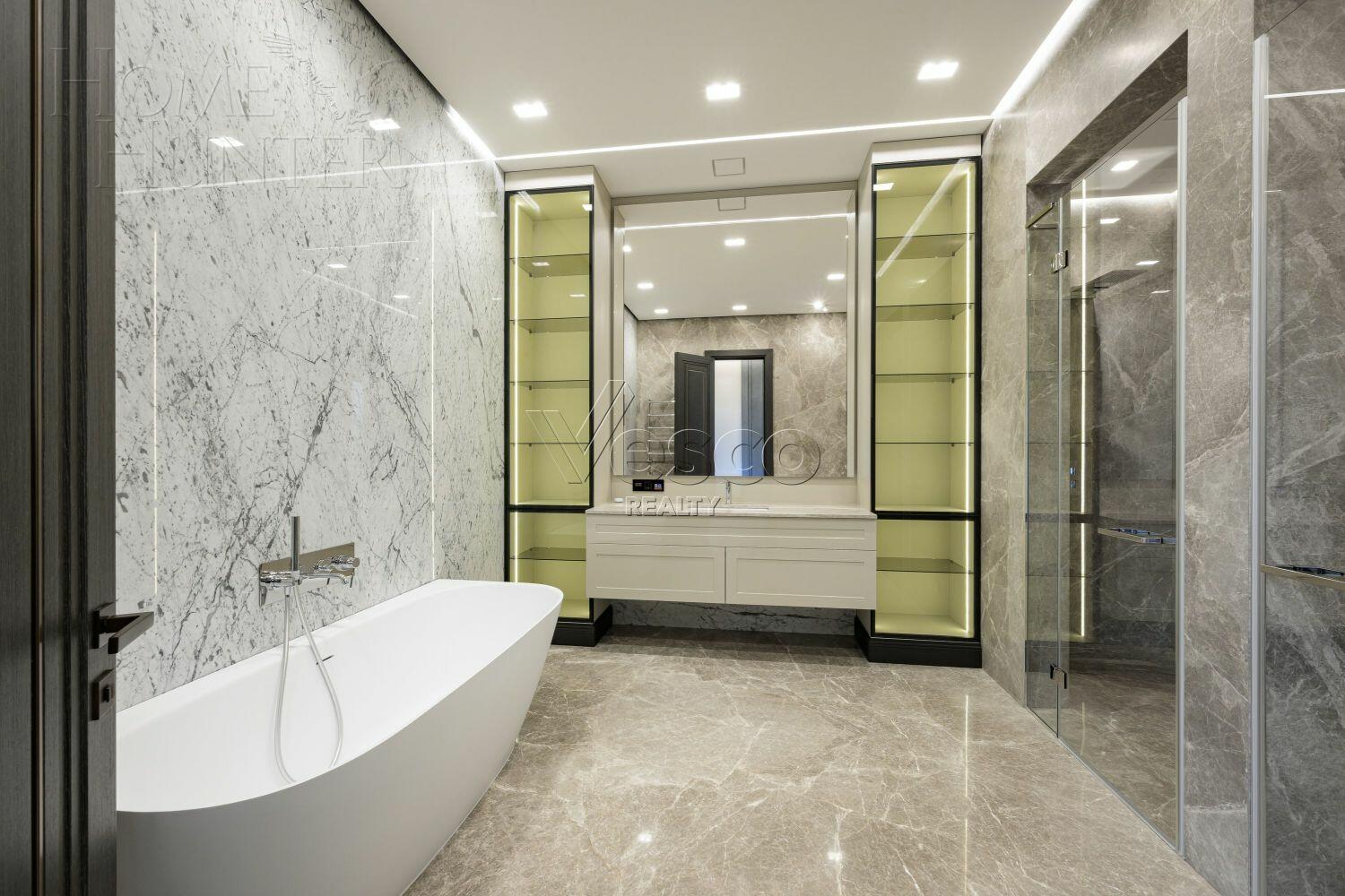 2-этажный коттедж 1 000 м² с отделкой