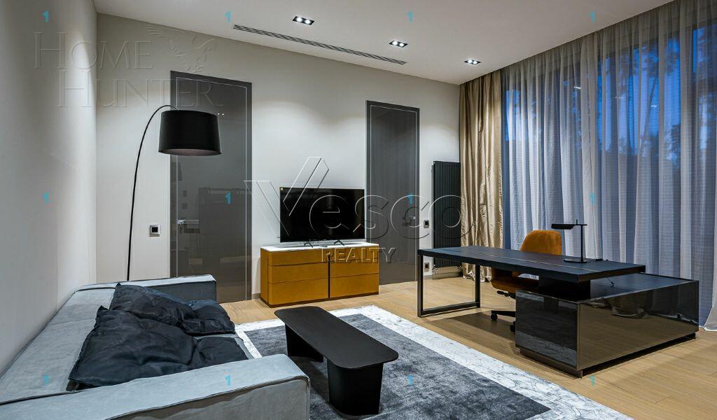 3-этажный коттедж 1 975 м² с отделкой