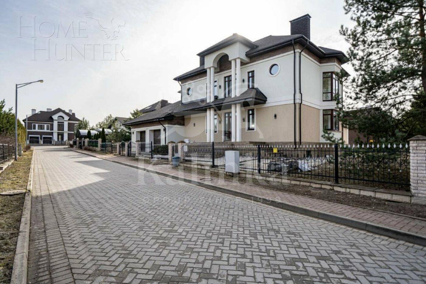 2-этажный коттедж 500 м² с отделкой