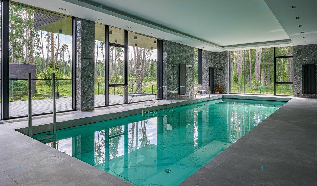 3-этажный коттедж 1 975 м² с отделкой