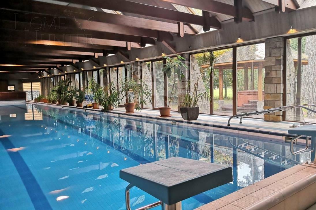 2-этажный коттедж 400 м² с отделкой