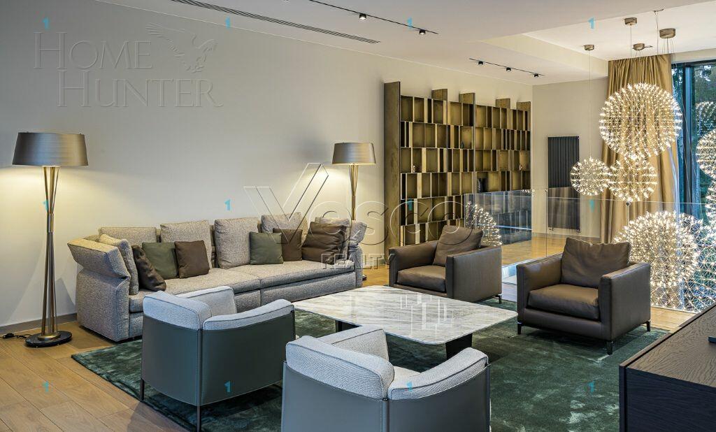 3-этажный коттедж 1 975 м² с отделкой