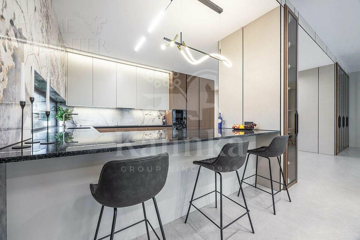 2-этажный коттедж 303 м² с отделкой