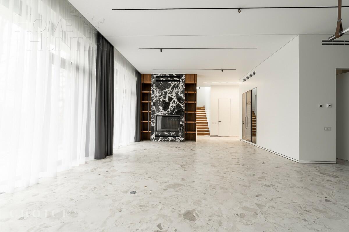 2-этажный коттедж 650 м² с отделкой