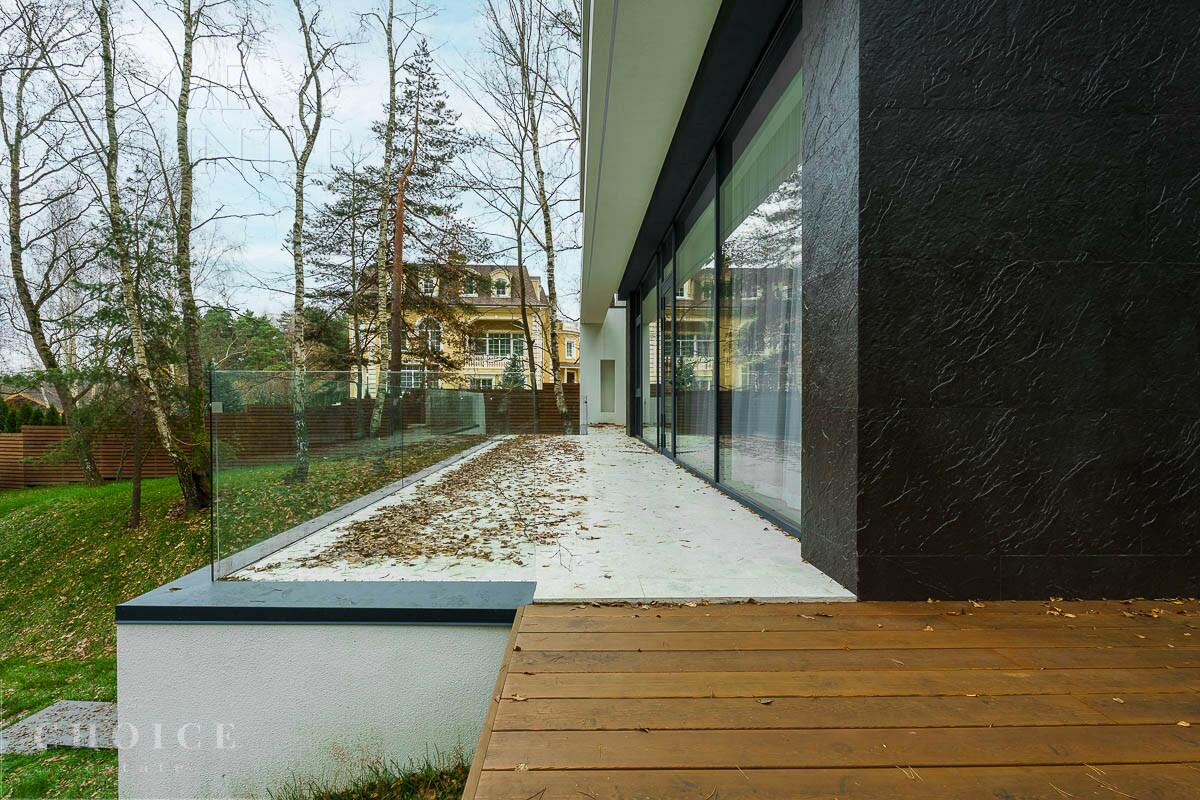 2-этажный коттедж 650 м² с отделкой