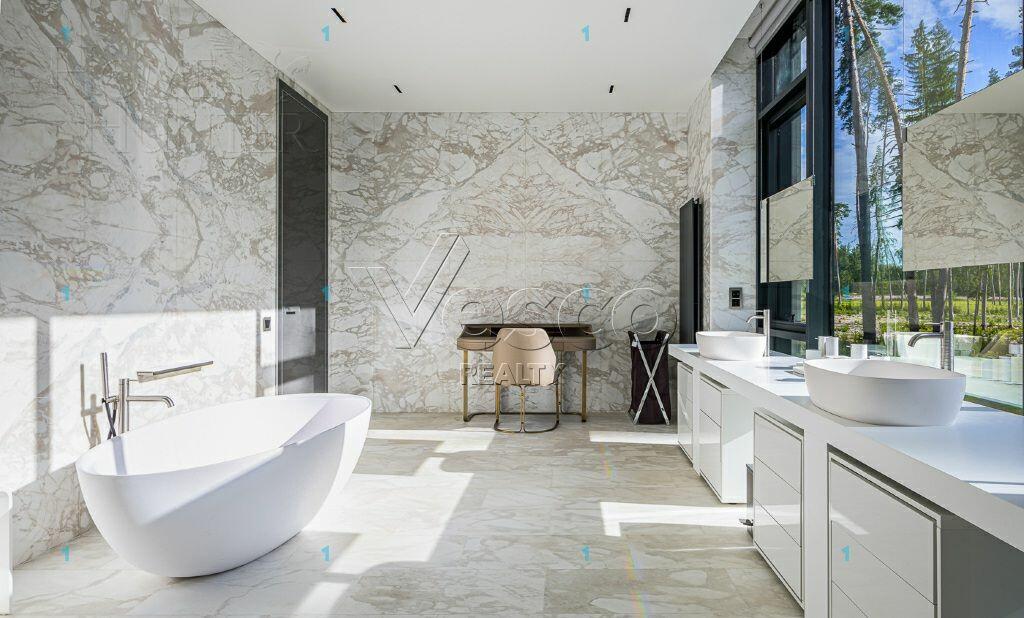 3-этажный коттедж 1 975 м² с отделкой