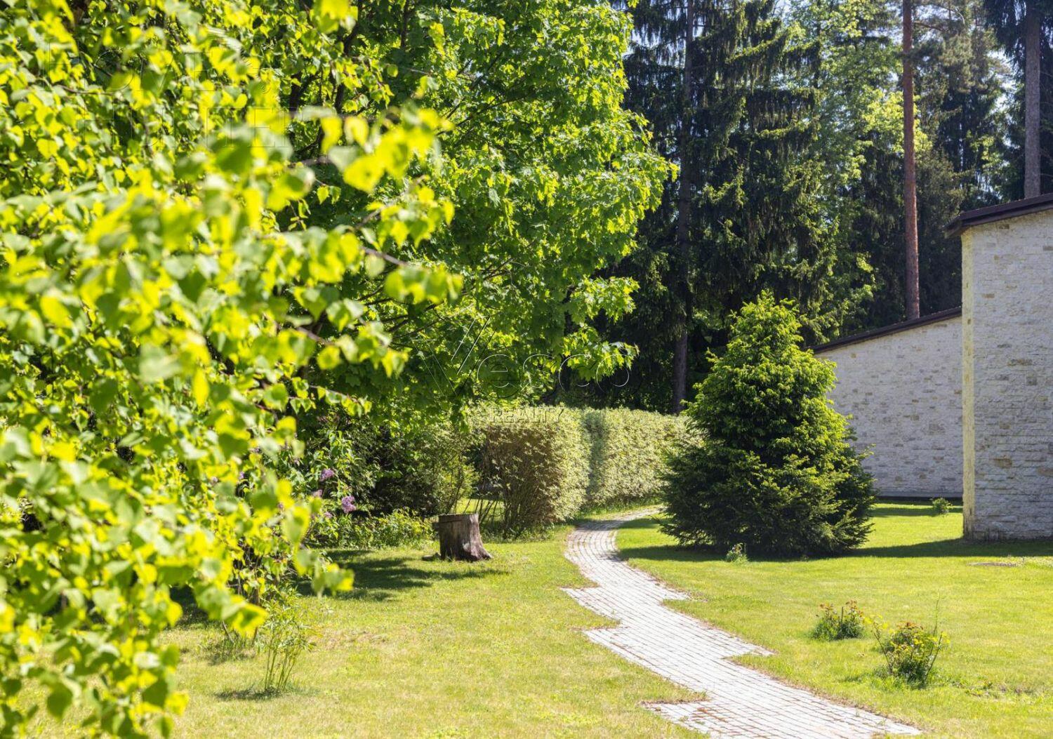 2-этажный коттедж 2 038 м² с отделкой