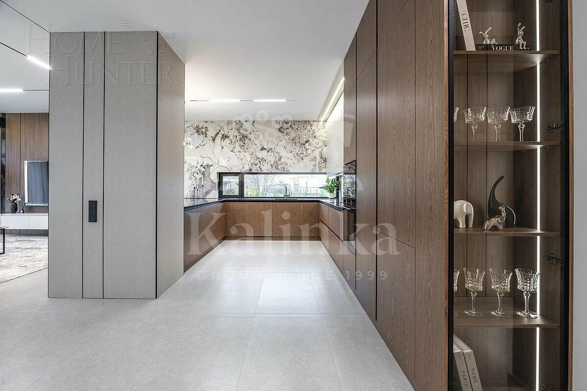 2-этажный коттедж 303 м² с отделкой