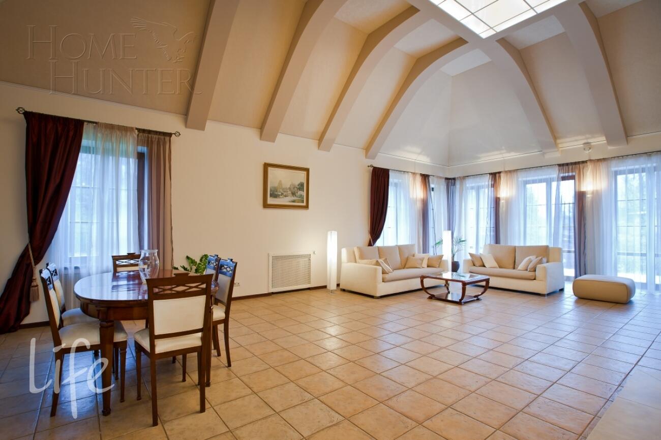 2-этажный коттедж 650 м² с отделкой