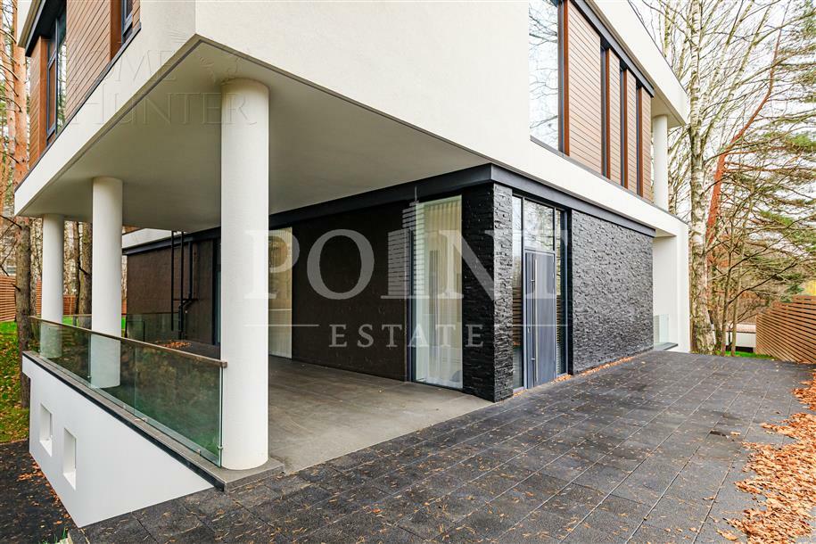 2-этажный коттедж 650 м² с отделкой