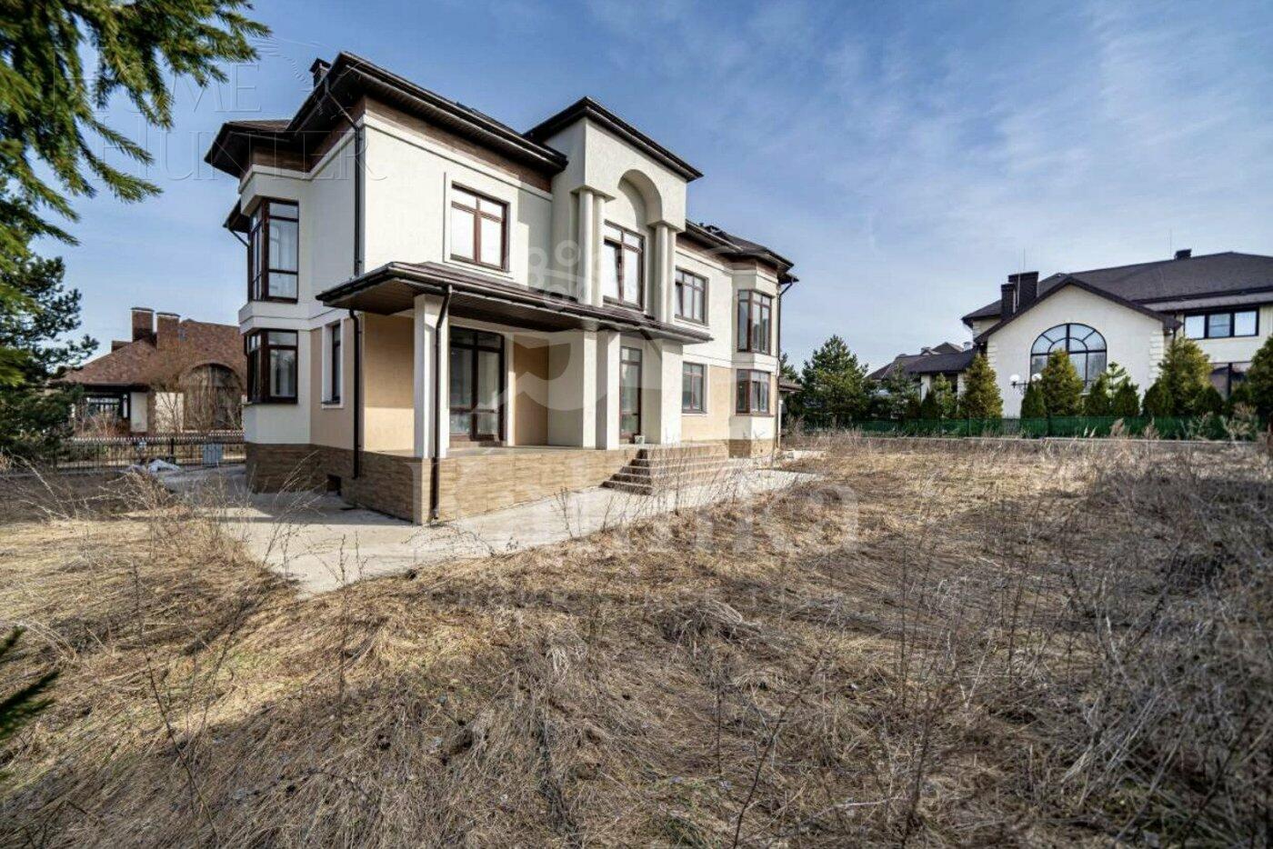 2-этажный коттедж 500 м² с отделкой