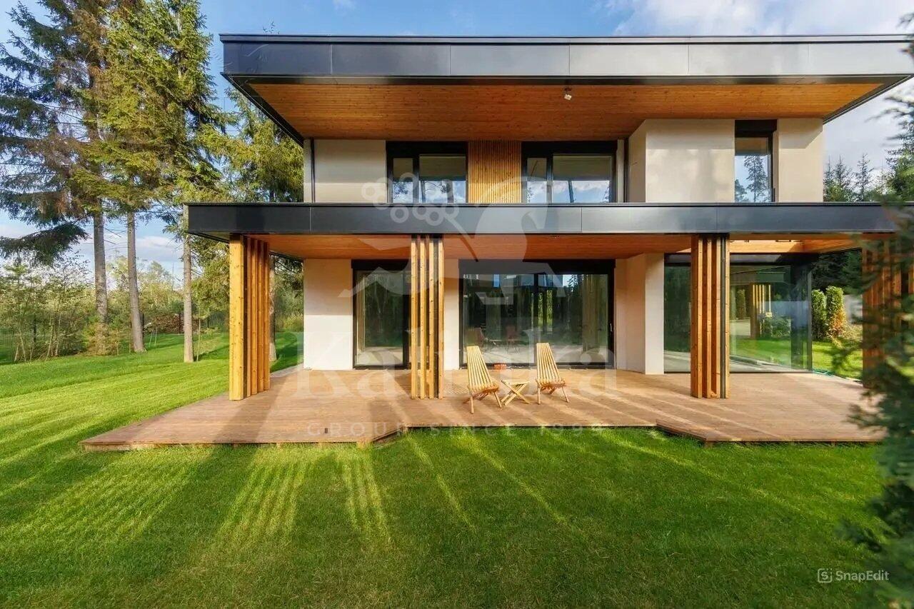 2-этажный коттедж 368.6 м² без отделки