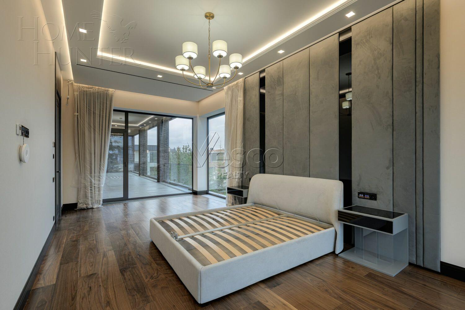 2-этажный коттедж 1 000 м² с отделкой