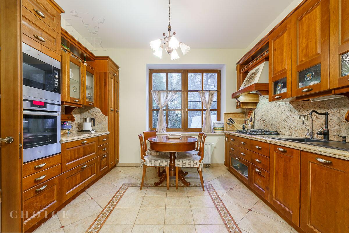 2-этажный коттедж 260 м² с отделкой