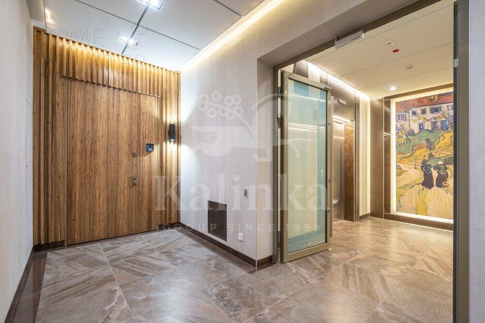 5-КОМН. ПЕНТХАУС С ОТДЕЛКОЙ 450 М² НА 8 ЭТАЖЕ