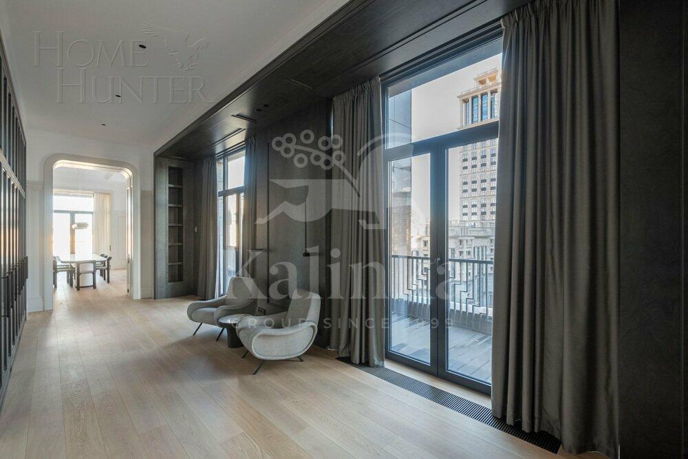 5-КОМН. ПЕНТХАУС С ОТДЕЛКОЙ 450 М² НА 8 ЭТАЖЕ