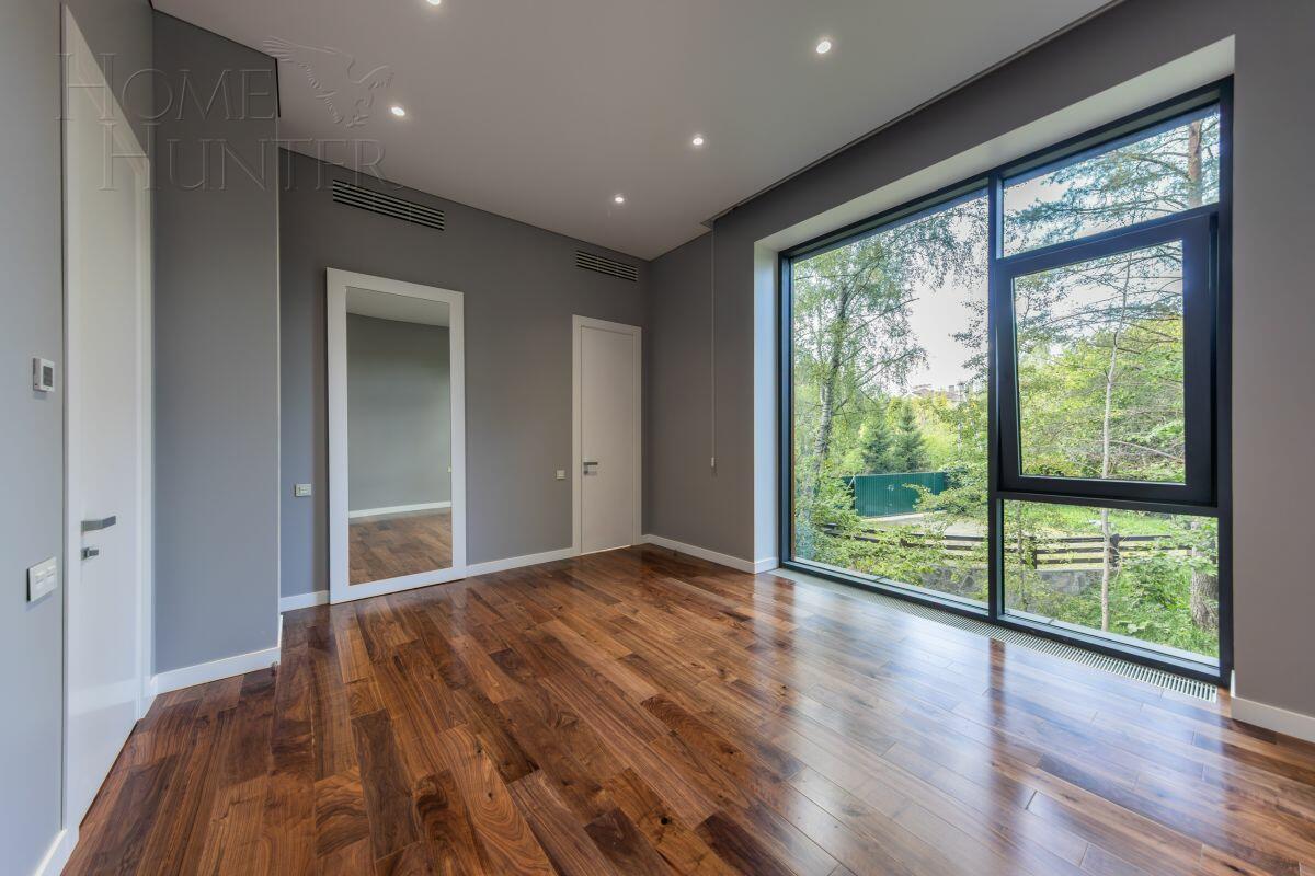 2-этажный коттедж 650 м² с отделкой