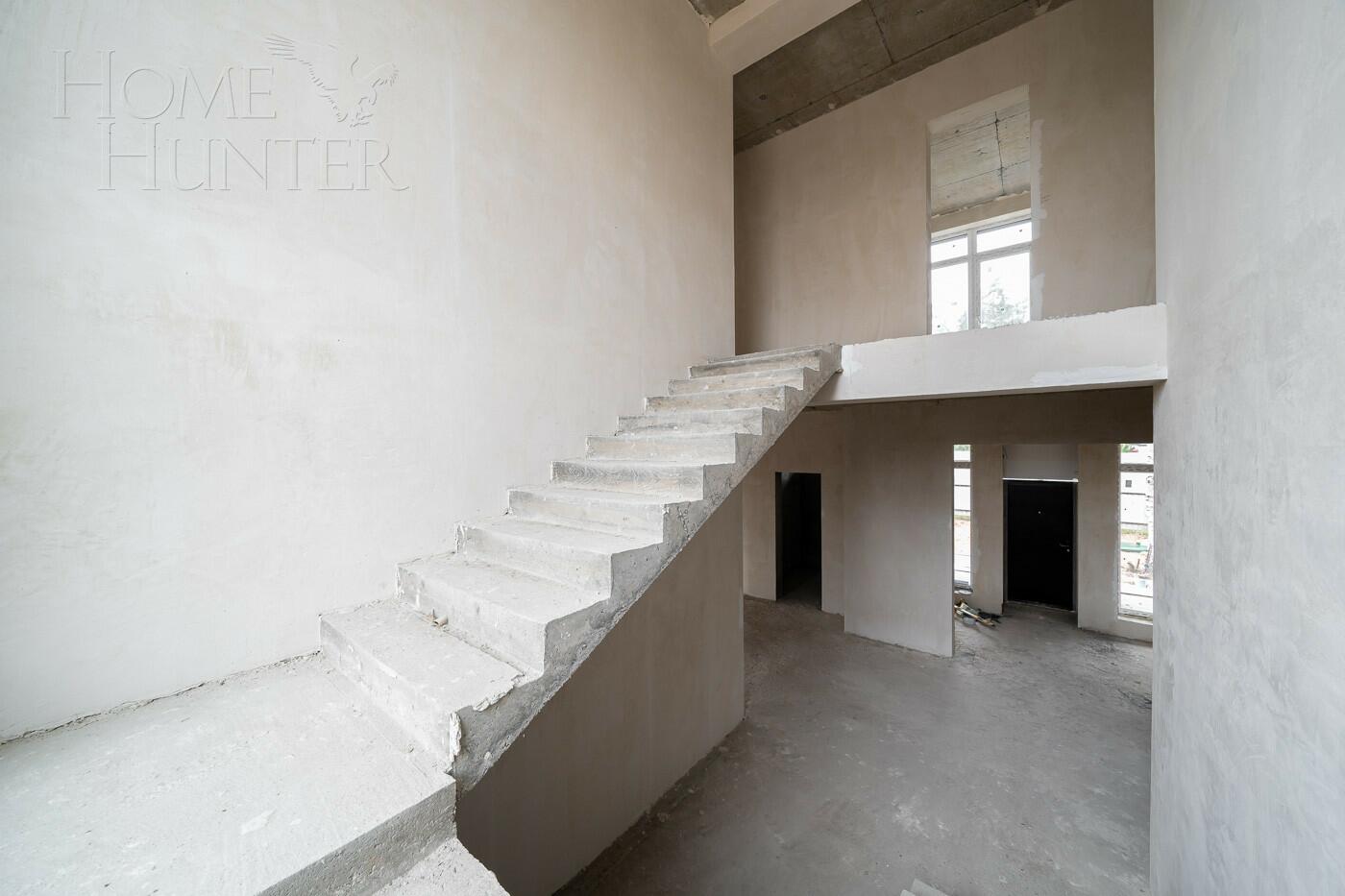 2-этажный коттедж 360 м² без отделки