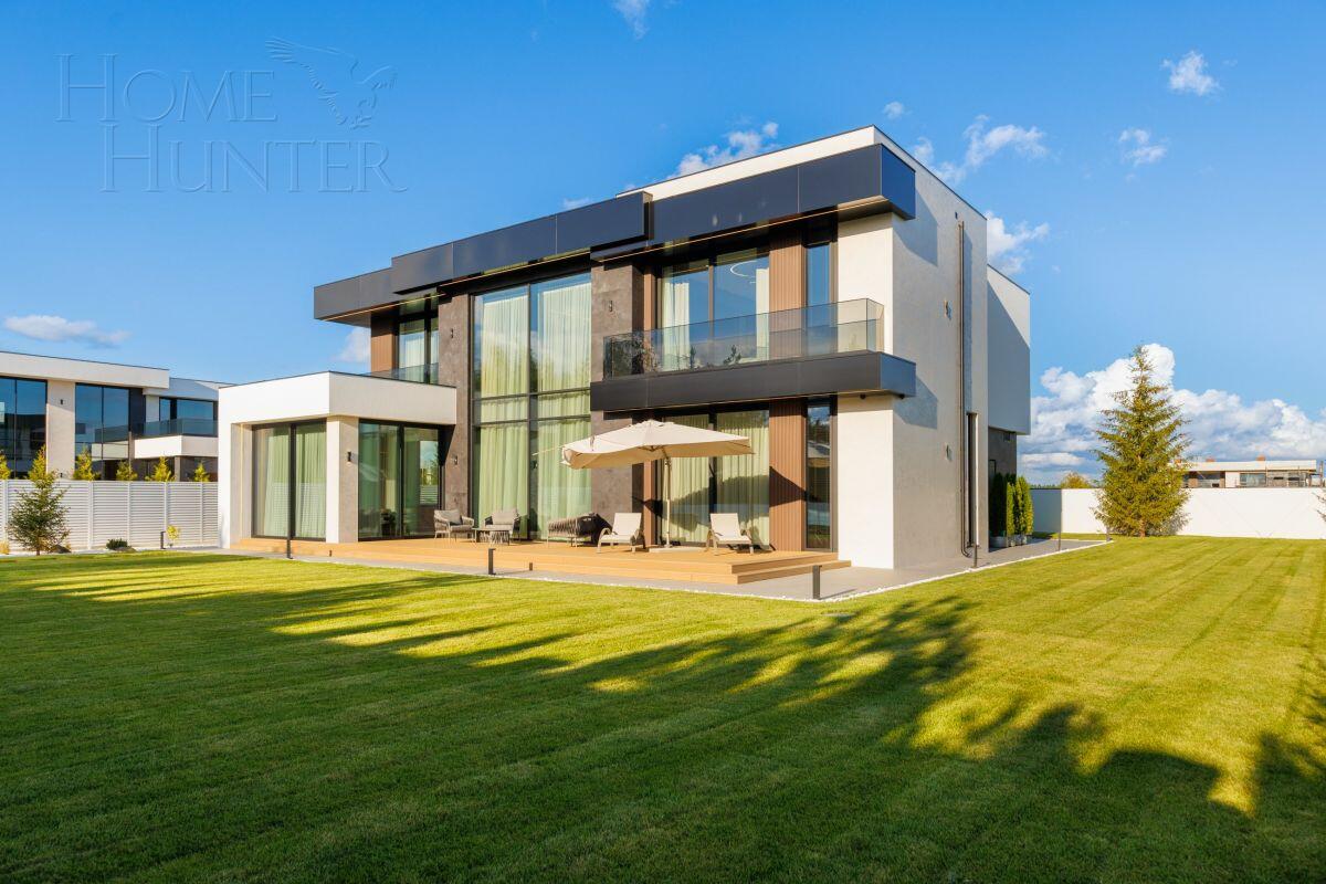 2-этажный коттедж 550 м² без отделки