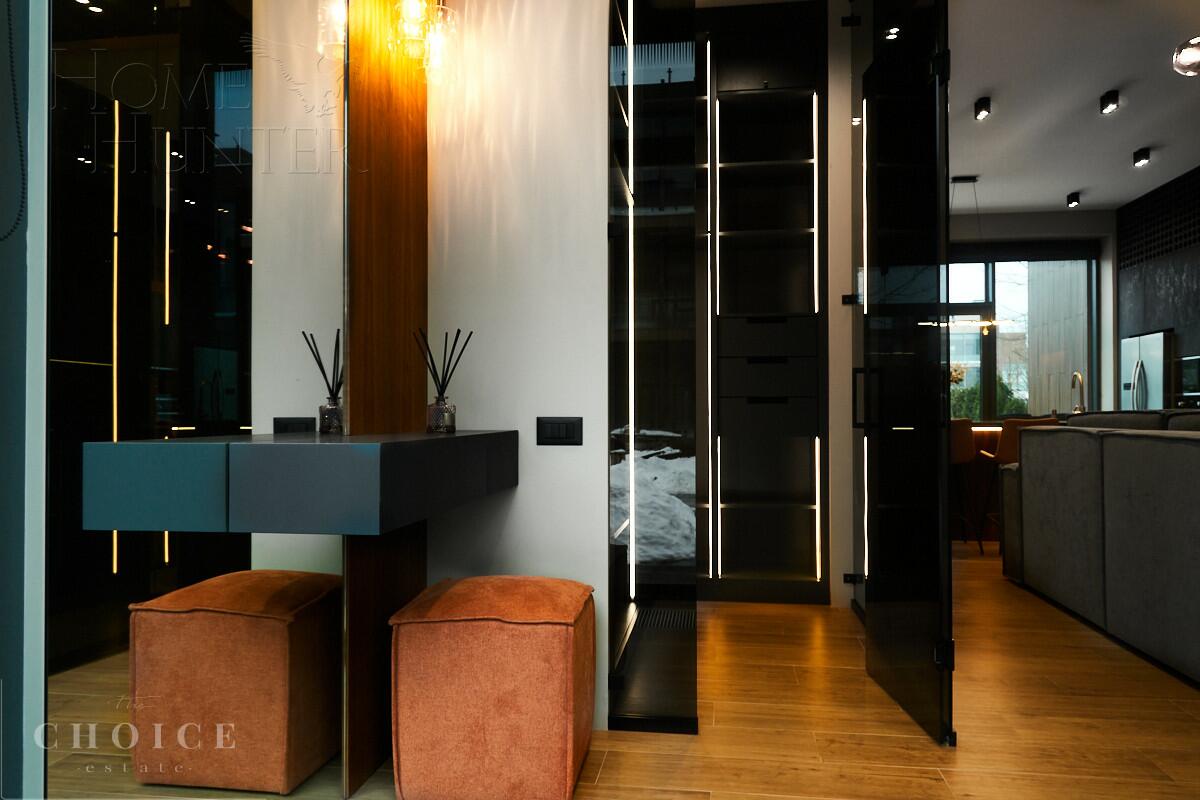 3-этажный таунхаус 238 м² с отделкой