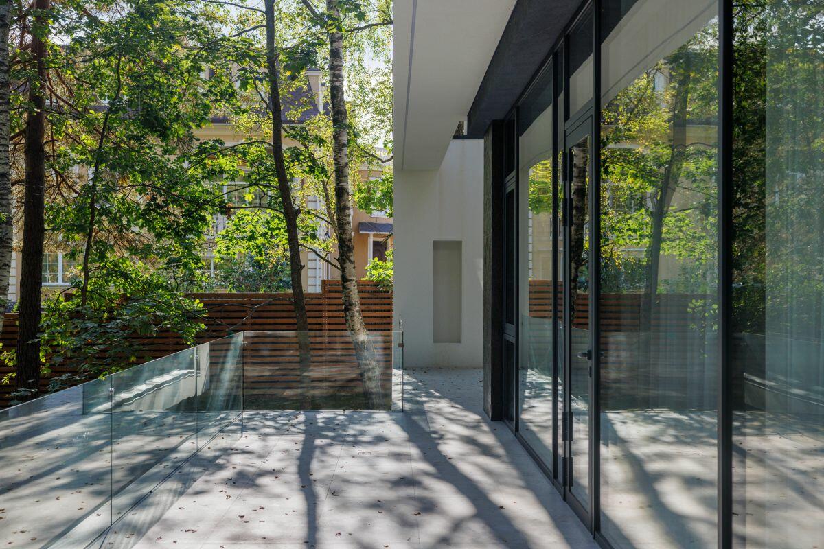 2-этажный коттедж 650 м² с отделкой