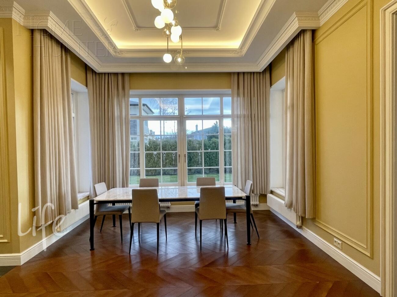 2-этажный коттедж 427 м² с отделкой