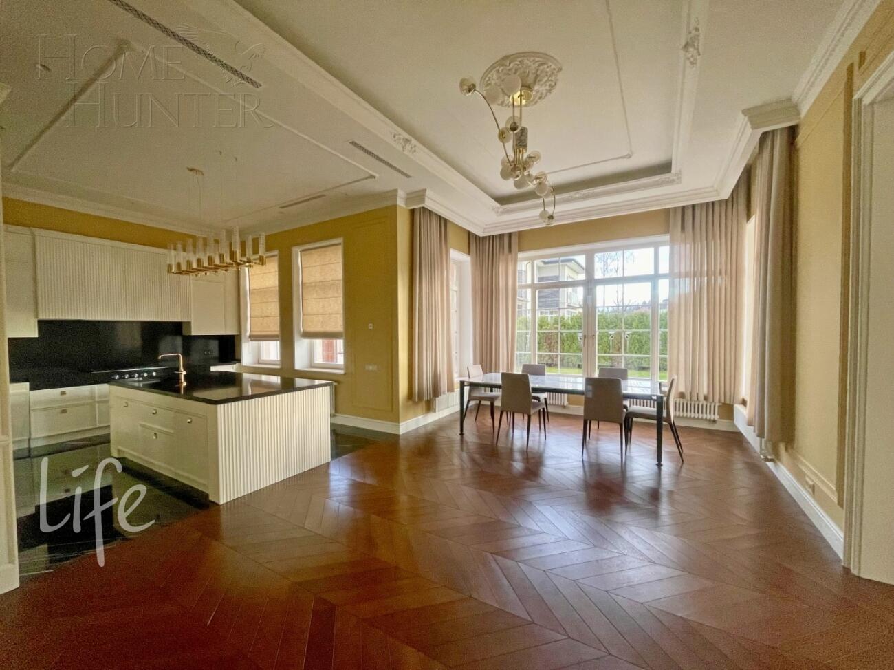 2-этажный коттедж 427 м² с отделкой