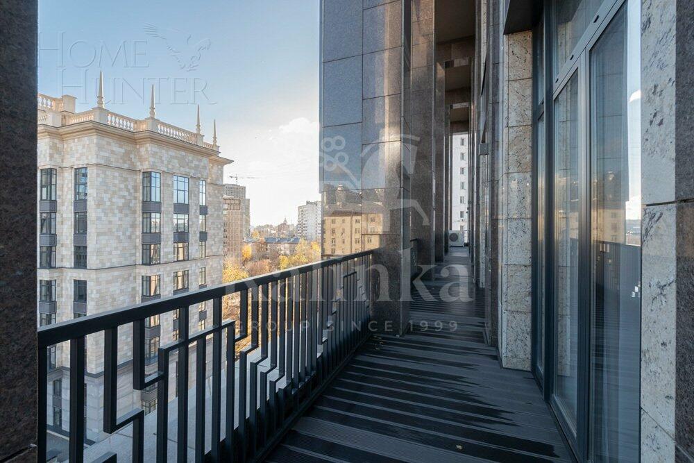 5-КОМН. ПЕНТХАУС С ОТДЕЛКОЙ 450 М² НА 8 ЭТАЖЕ