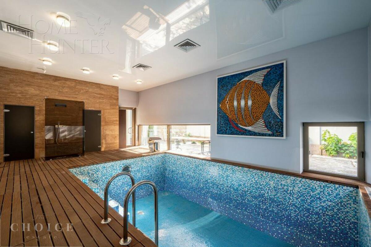 2-этажный коттедж 390 м² с отделкой