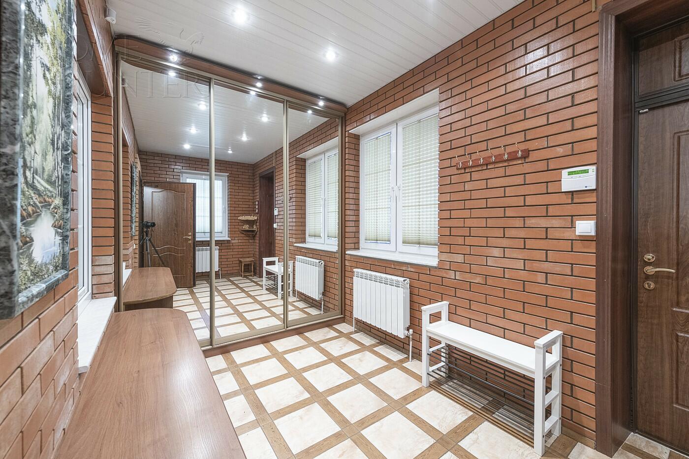 2-этажный коттедж 732 м² с отделкой