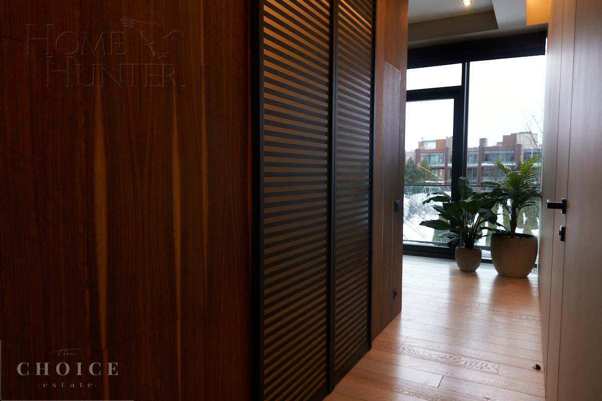 3-этажный таунхаус 238 м² с отделкой