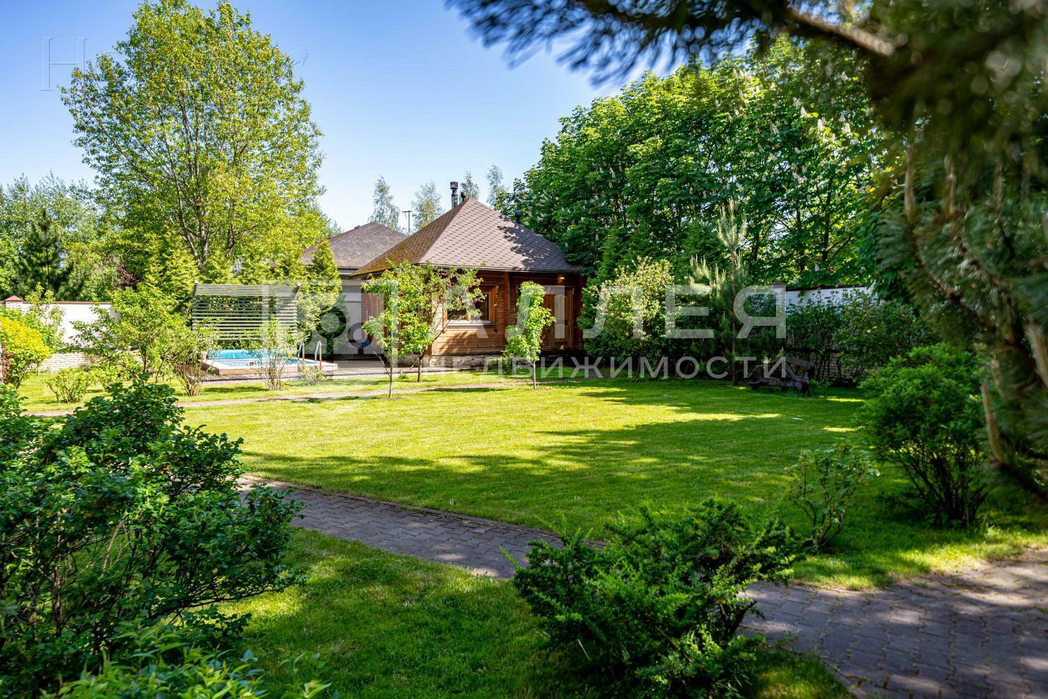 3-этажный коттедж 287 м² с отделкой