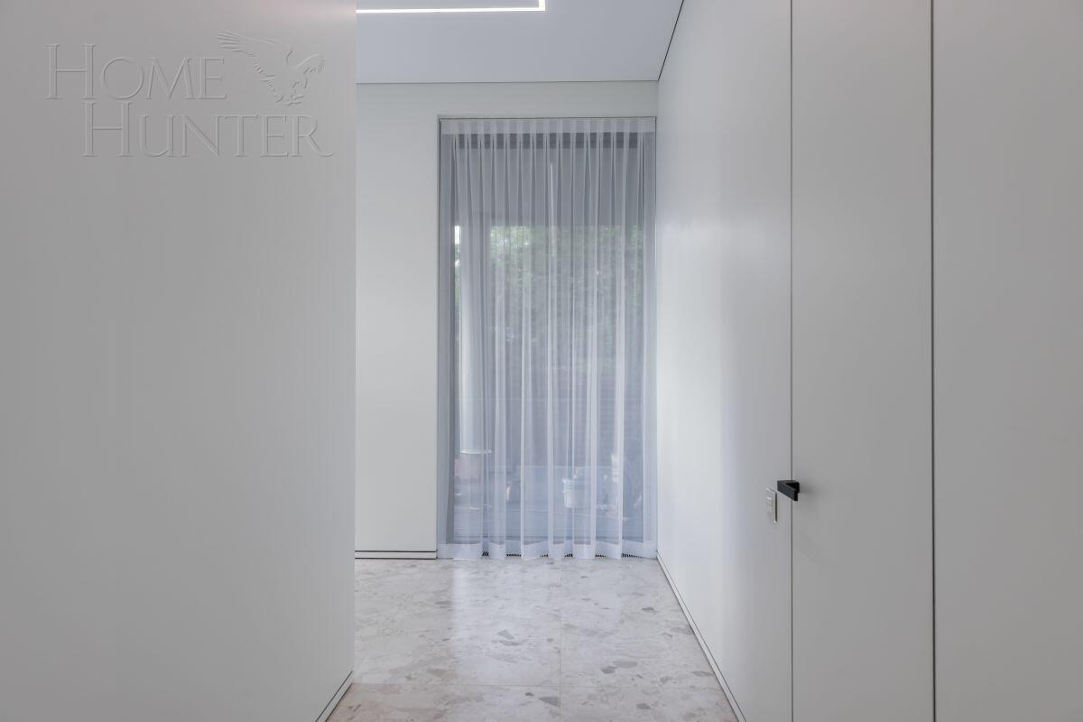 2-этажный коттедж 650 м² с отделкой