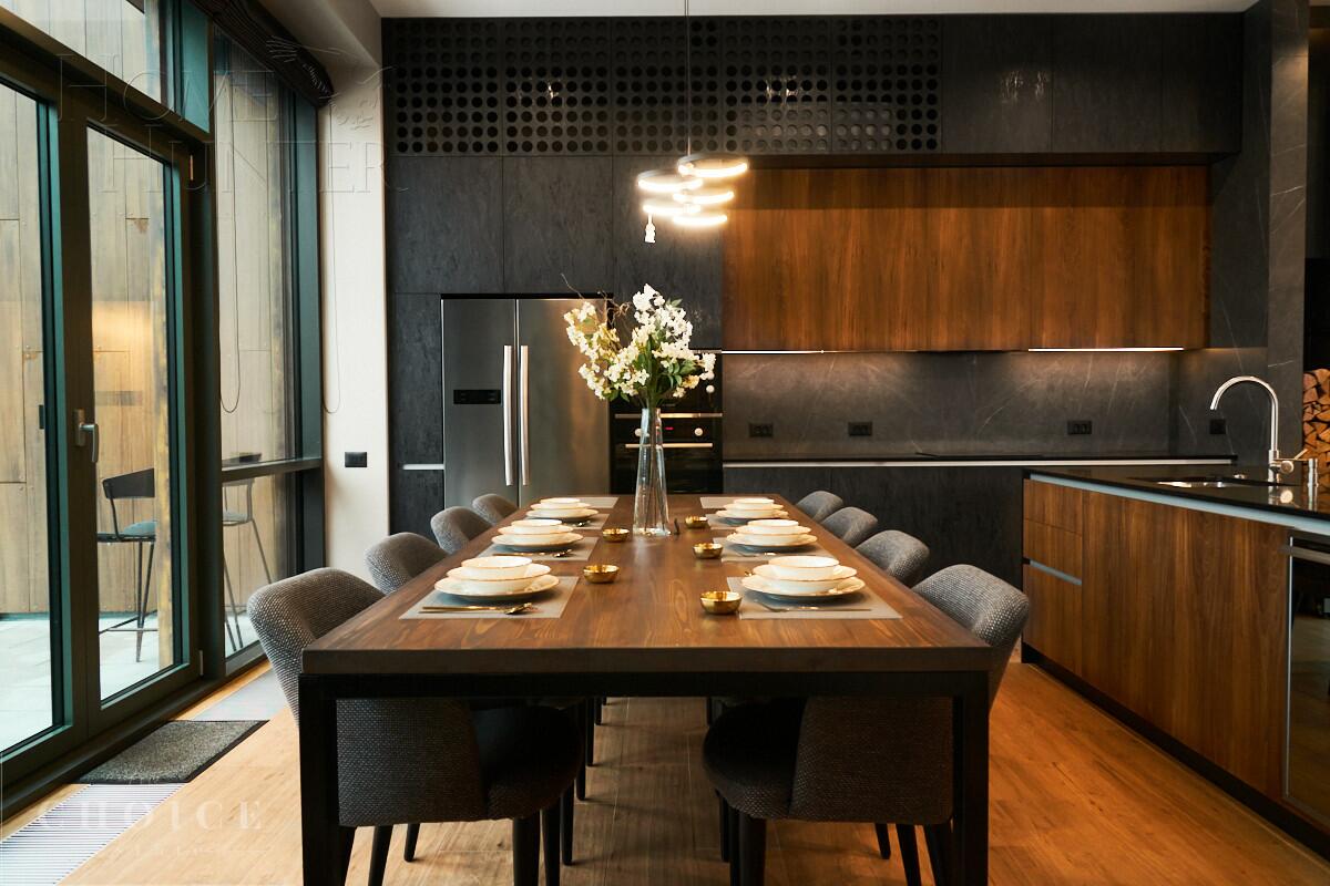 3-этажный таунхаус 238 м² с отделкой