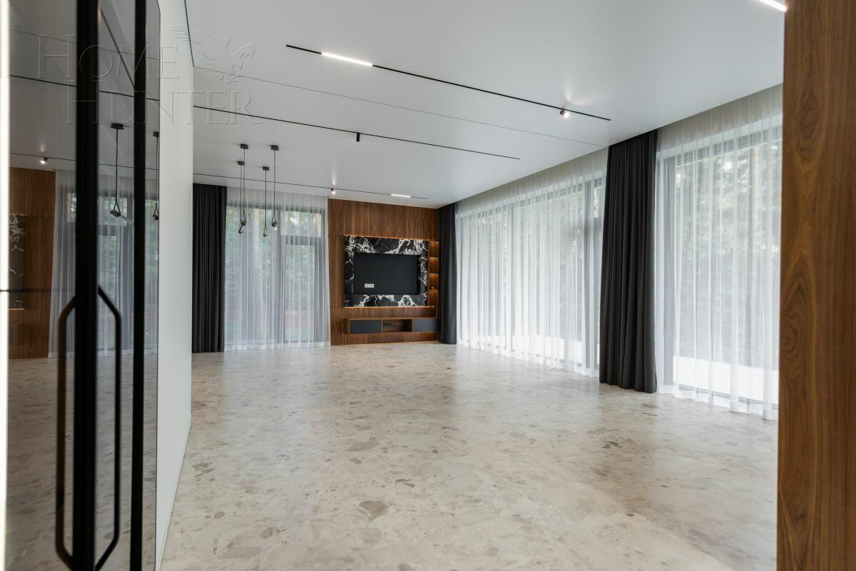 2-этажный коттедж 650 м² с отделкой