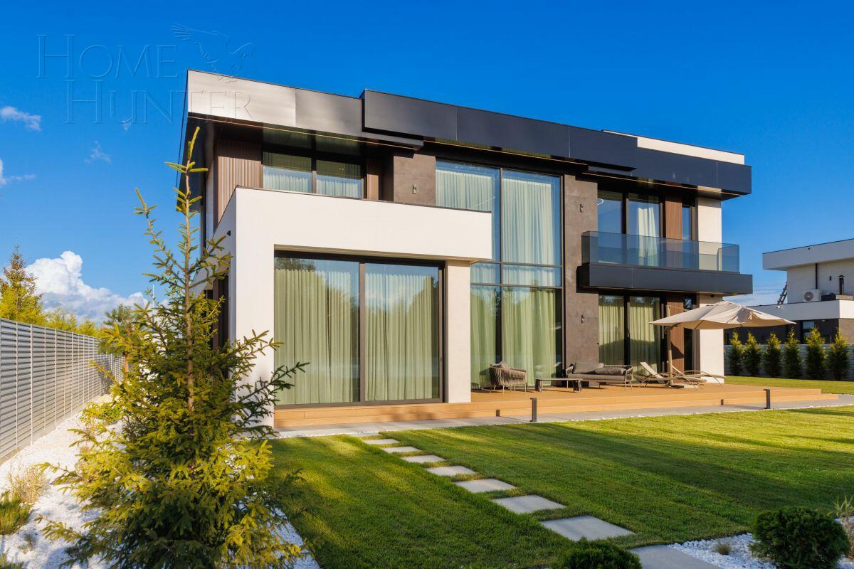 2-этажный коттедж 550 м² без отделки