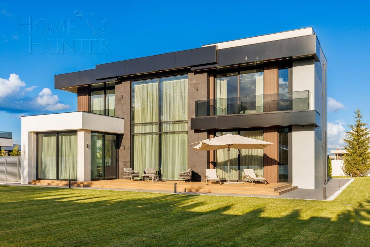 2-этажный коттедж 550 м² без отделки