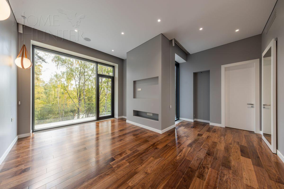 2-этажный коттедж 650 м² с отделкой