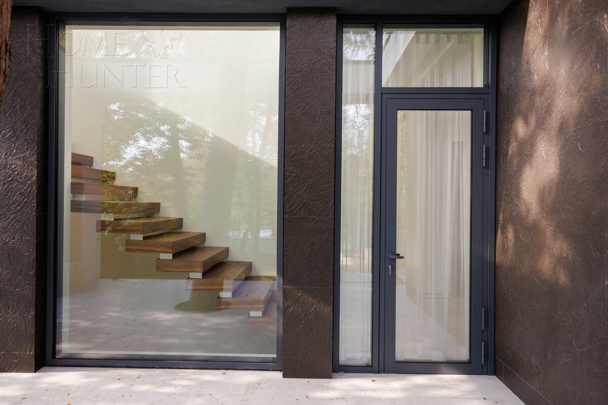 2-этажный коттедж 650 м² с отделкой