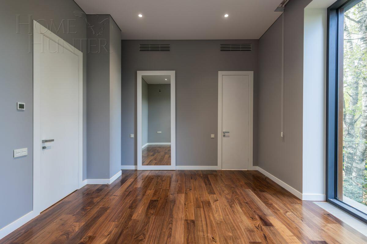 2-этажный коттедж 650 м² с отделкой