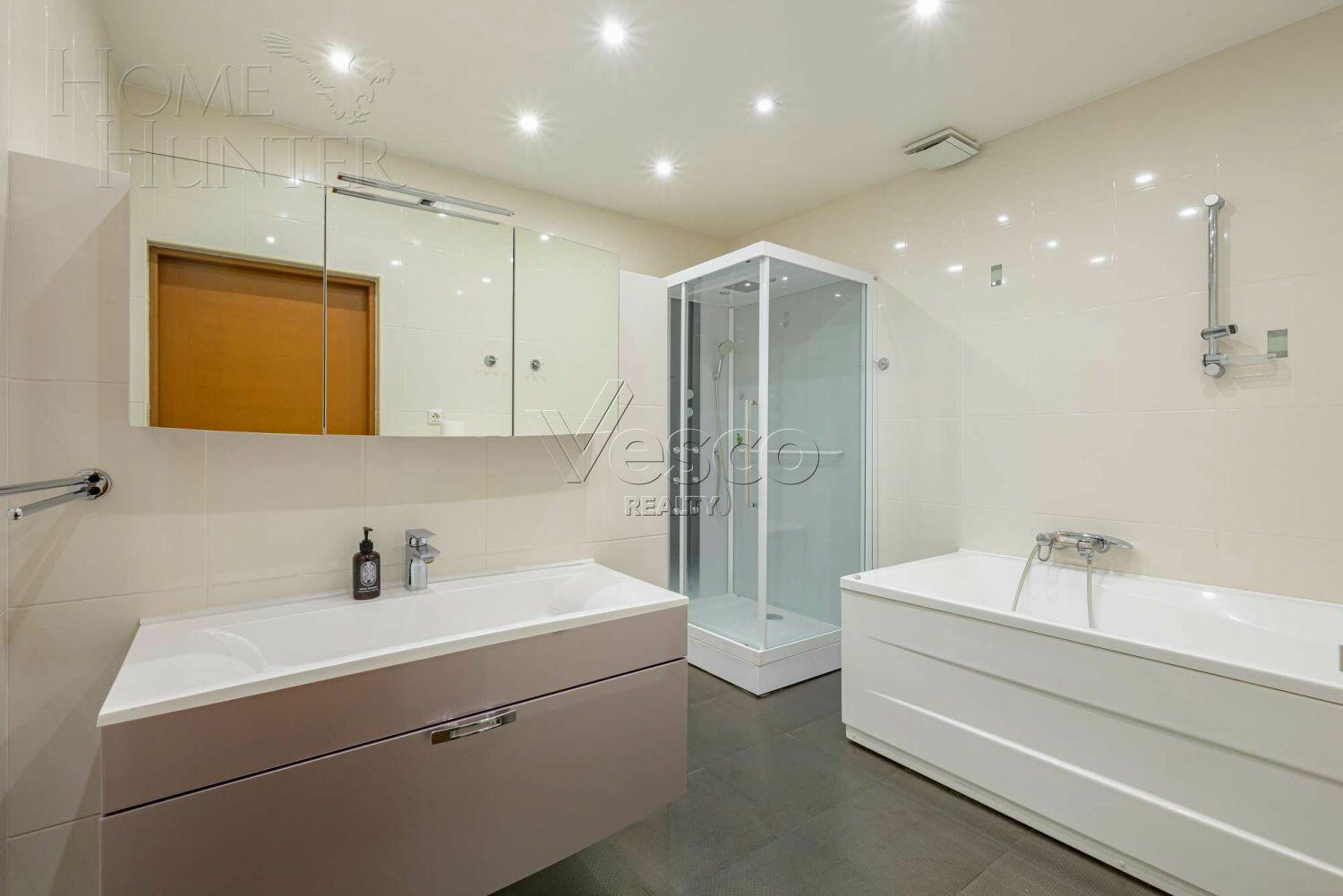 4-КОМН. КВАРТИРА С ОТДЕЛКОЙ 157.4 М² НА 27 ЭТАЖЕ