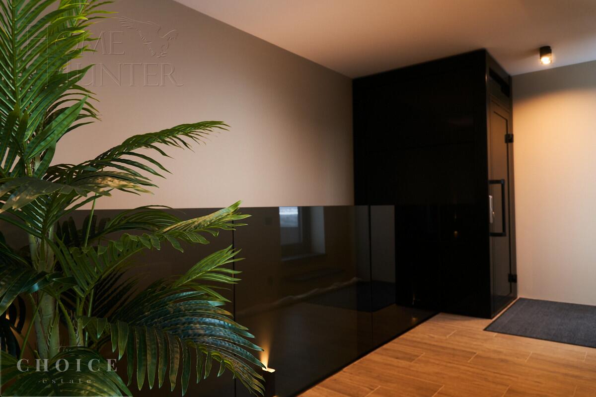 3-этажный таунхаус 238 м² с отделкой