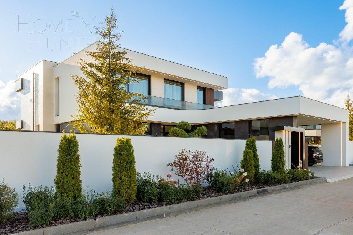 2-этажный коттедж 550 м² без отделки