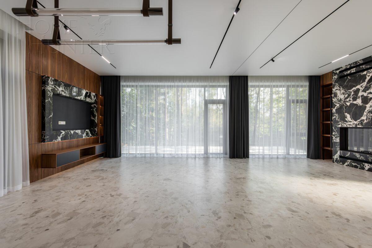 2-этажный коттедж 650 м² с отделкой