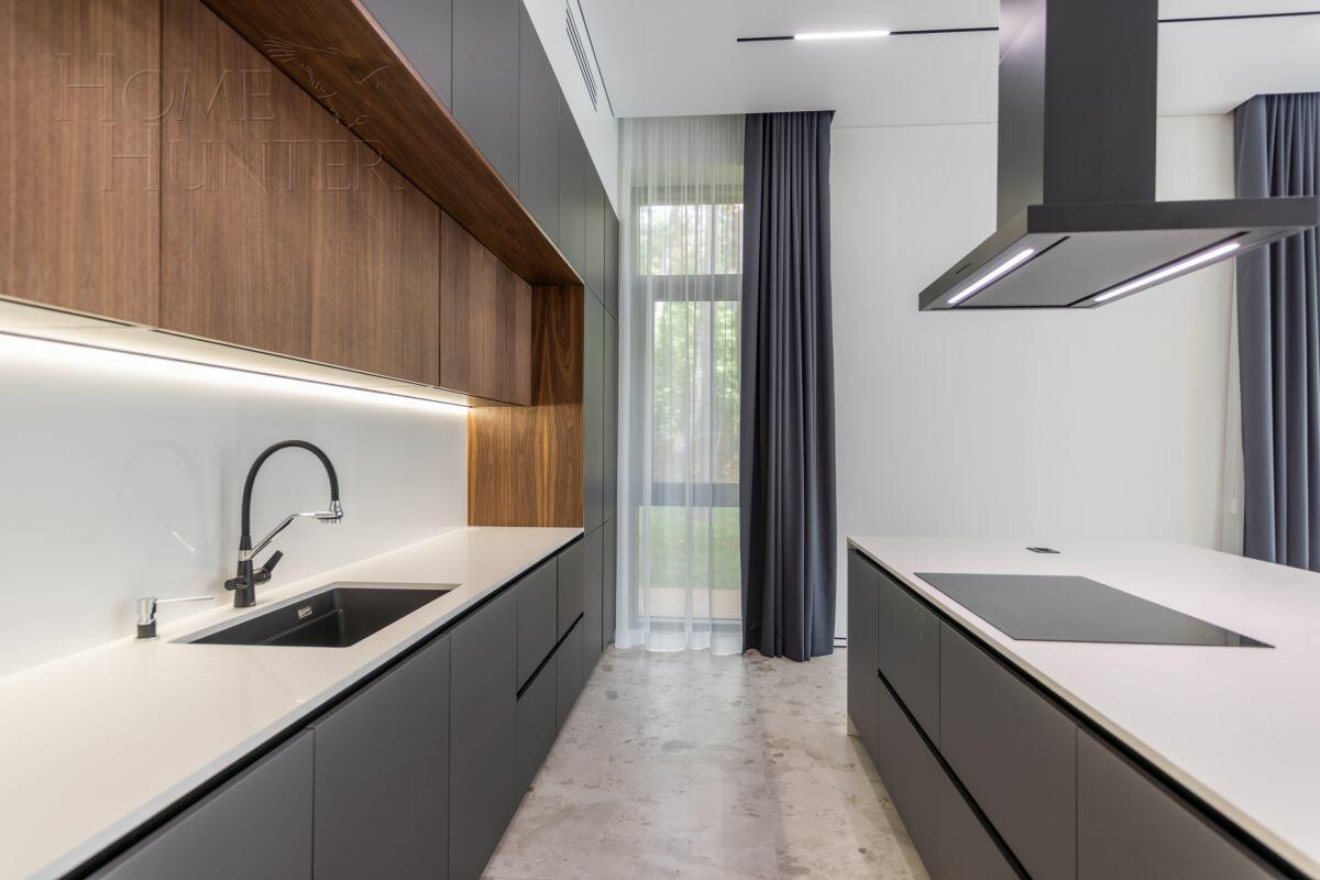 2-этажный коттедж 650 м² с отделкой