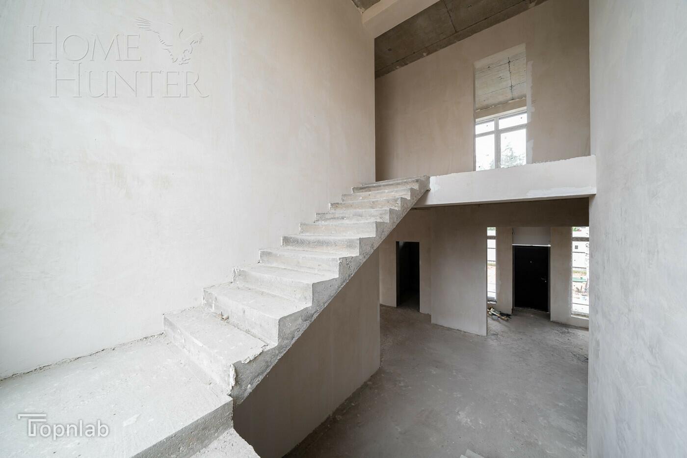 2-этажный коттедж 360 м² без отделки