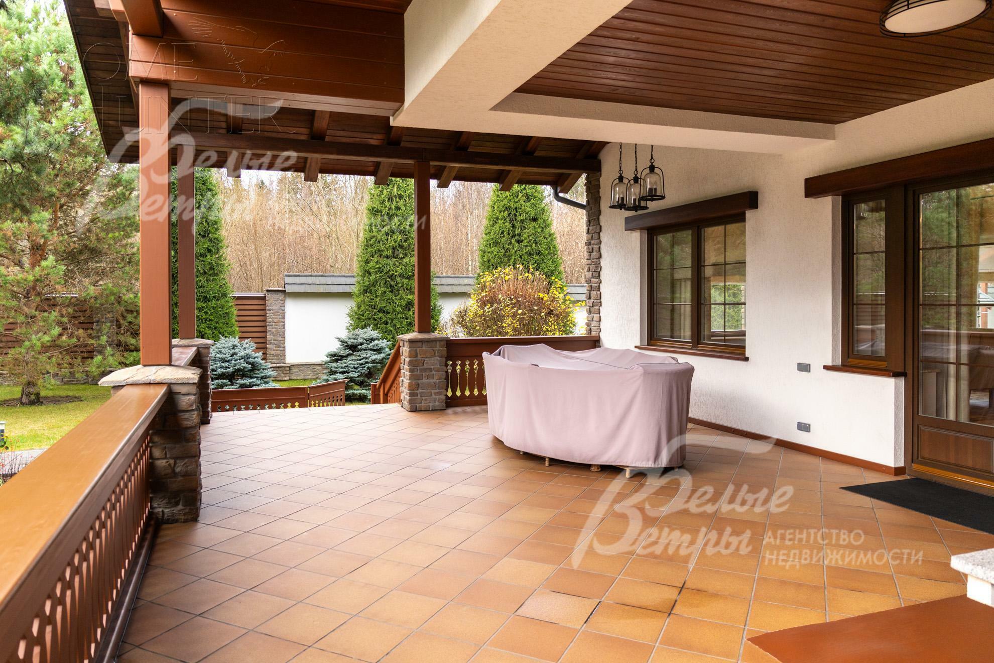 2-этажный коттедж 900 м² с отделкой