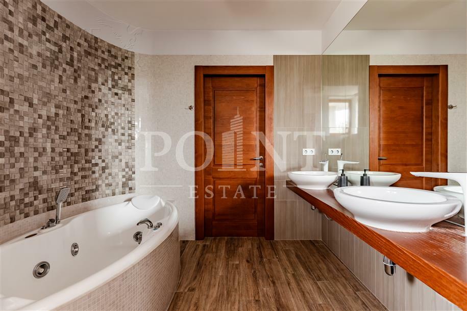 2-этажный коттедж 650 м² с отделкой